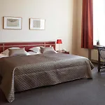 Hotel Adornes